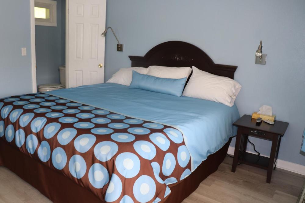 Basic Triple Room